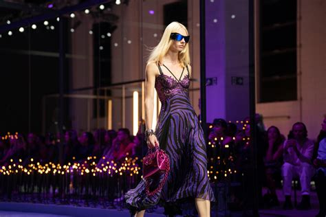 versace fashion show la 2023|versace's los angeles show.